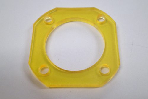 メイン画像：カッティングマシン加工